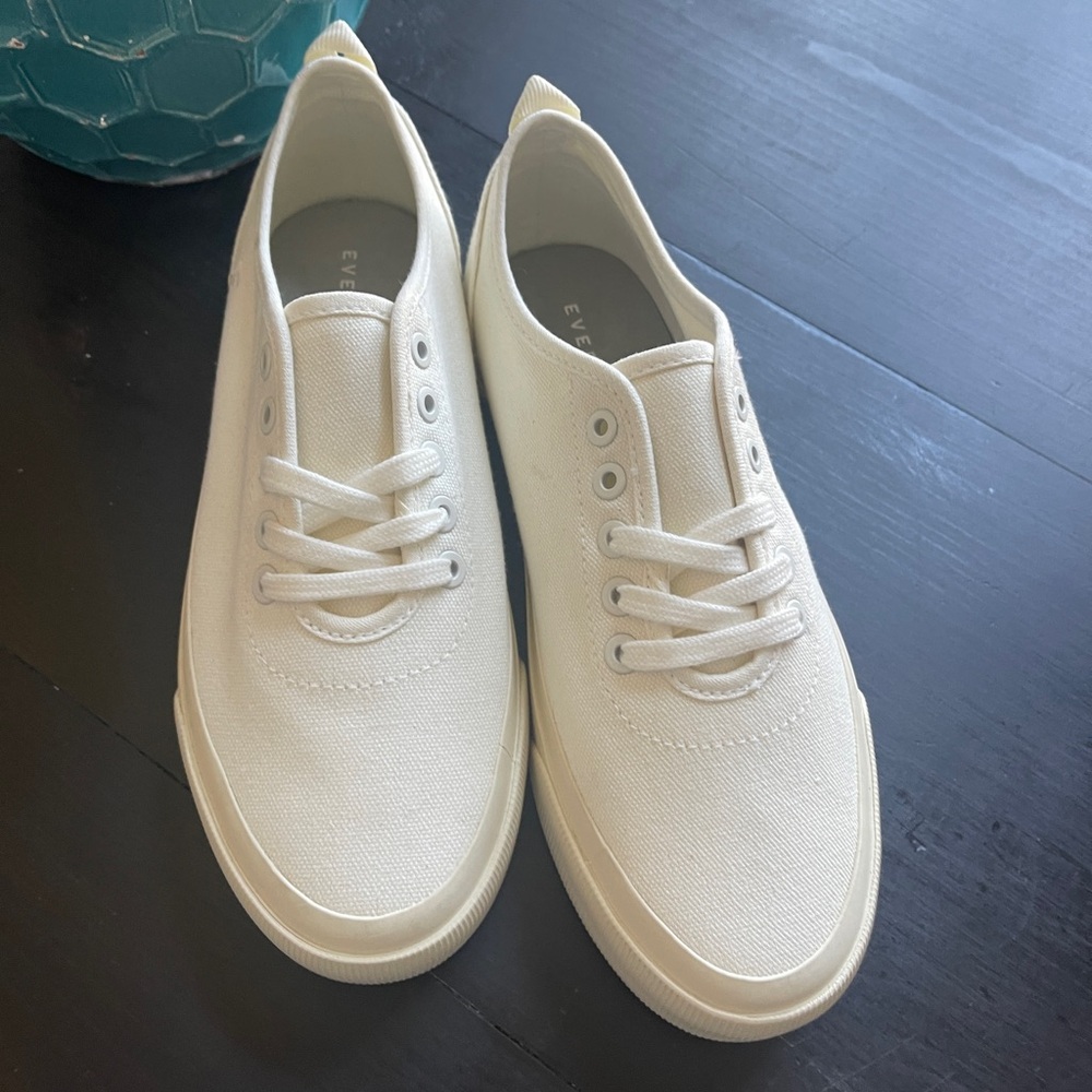 Everlane  Cream Canvas Sneakers